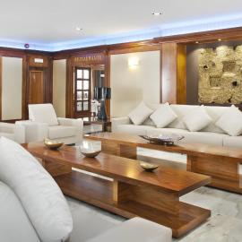 Elba Motril Beach & Business Hotel,位于莫特里尔的酒店