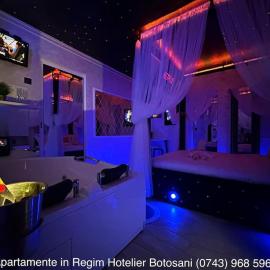 Apartament cu o camera de Lux cu Jacuzzi/Constelatie complet utilat acceptam plata cu cardul de vacanta，位于博托沙尼的酒店