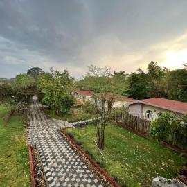 Bhil's Kabeela Resort & Spa Kanha，位于Dhanwār的酒店