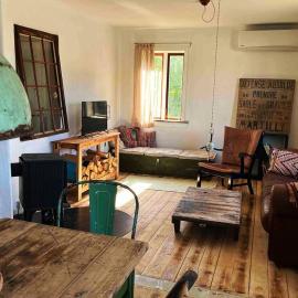 The Old Soap House - stylish and close to beach，位于齐斯泰兹的酒店