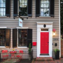 The Poppy Georgetown Guesthouse and Gardens,位于华盛顿的酒店