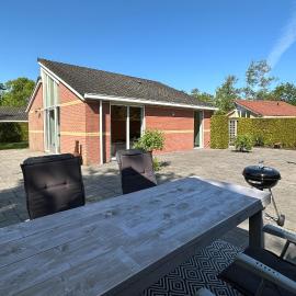 Modern Vacation home - Near the Wadden Sea，位于曲马勒姆的酒店