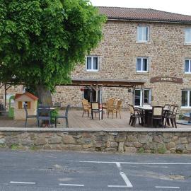 Hôtel Des Voyageurs，位于贝勒维拉蒙塔涅的酒店