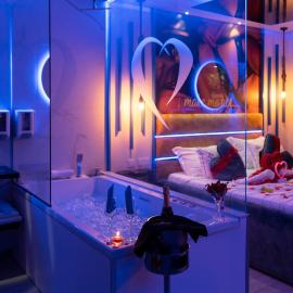 Motel Emoções，位于Nogueira da Regedoura的酒店