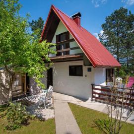 Chalet Nina by Interhome，位于Lič的酒店