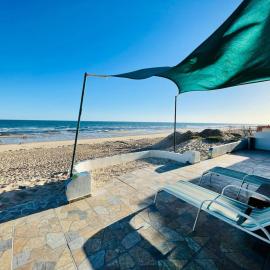 Beachfront Jasibe house