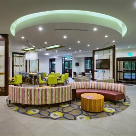 SpringHill Suites by Marriott Wilmington Wrightsville Beach，位于威尔明顿的酒店