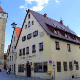 Hotel zum Breiterle - Self-Check-In，位于罗滕堡的酒店