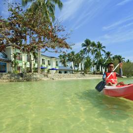 Microtel by Wyndham Puerto Princesa，位于公主港的酒店