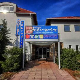 Aphrodite Hotel，位于Göd的酒店