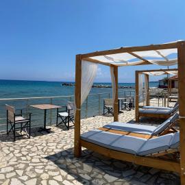 Amaltheia Beachfront Villas，位于基普塞利的酒店
