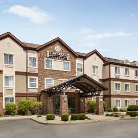 Staybridge Suites Fort Wayne by IHG，位于韦恩堡的酒店