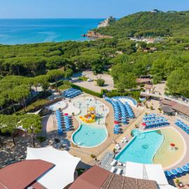 Camping Village Baia Azzurra，位于卡斯蒂里昂纳·德拉佩的酒店