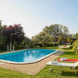Villa Belveder - Piscina, Parco e Vista by Host Hero，位于卡斯泰莱门多的酒店