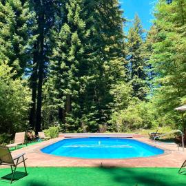 The paradise Retreats，位于Bonny Doon的酒店
