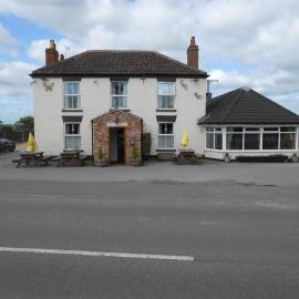 Fox and Hounds Country Inn，位于Willingham的酒店
