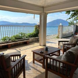 EVIA DREAM FAMILY APARTMENTS，位于艾迪普索斯的酒店