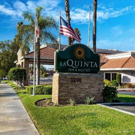 La Quinta by Wyndham Pomona，位于波莫纳的酒店