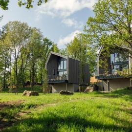 Center Parcs Eifel Mosel Nürburgring，位于Gunderath的酒店