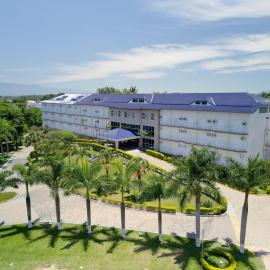 Colonial Plaza Hotel Pindamonhangaba，位于平达莫尼扬加巴的酒店