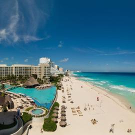 The Westin Lagunamar Ocean Resort Villas & Spa Cancun，位于坎昆的酒店