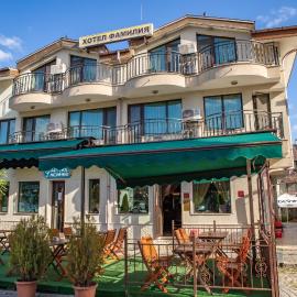 Family Hotel Familia，位于特里亚夫纳的酒店