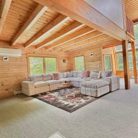 Big Bear Cabin，位于康宁的酒店