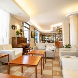 Hotel Crystal