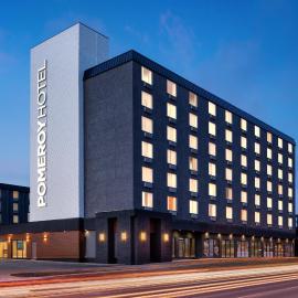 Pomeroy Hotel & Conference Centre,位于大草原城的酒店
