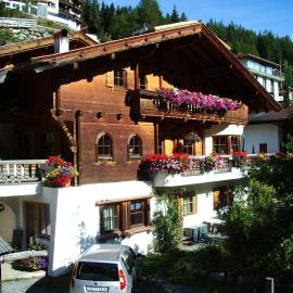 Haus Rali