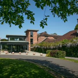 Norton Park Hotel, Spa & Manor House - Winchester，位于温彻斯特的酒店