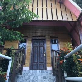 Bungalow Paer Doe，位于Sembalunbumbung的酒店