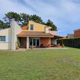 Villa Confort - FURADOURO，位于欧瓦的酒店