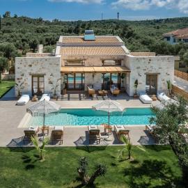 White Stone Villa Hesperia - Poolside Escape Close to Laganas Beach
