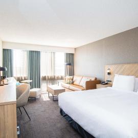 Sandman Hotel Montreal - Longueuil，位于隆格伊的酒店
