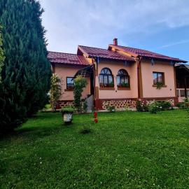 Casa Faurului，位于Valea Faurului的酒店