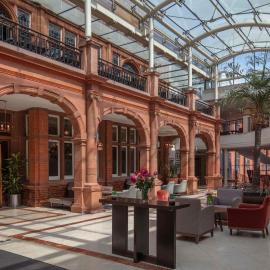 The Crown London Hotel, Cricklewood North West London, WorldHotels Distinctive，位于伦敦的酒店