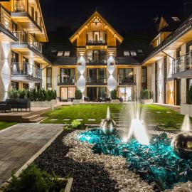 Aparthotel Prestige & SPA，位于扎科帕内的酒店