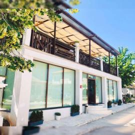 Villa Adrian,位于希科尔皮诺夫西的酒店