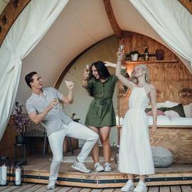 WOW magisches Luxus Glamping mit Pool im Paradies，位于巴特萨尔茨代特富特的酒店