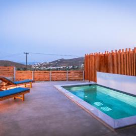 Xerolithia suites