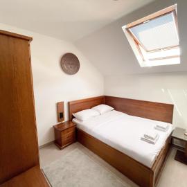Apartments & Rooms Brijest，位于普拉夫的酒店