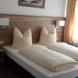Hotel Alte Krone，位于蒂宾根的酒店