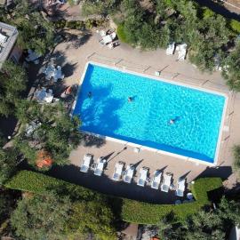 Villaggio RTA Borgoverde，位于因佩里亚的酒店
