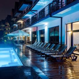 Hotel Paryski Art & Business Zakopane - Basen Jacuzzi Sauna Małpi Gaj，位于扎科帕内的酒店