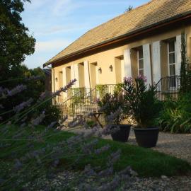 Les Communs du Manoir，位于伊居利的酒店