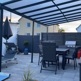 modern house with pool - 3 bedrooms 2 Bathrooms，位于梅明根的酒店