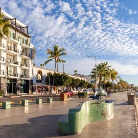 Seven Crown La Paz Malecon，位于拉巴斯的酒店