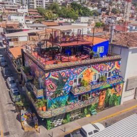 Casa Colibrí Malecón，位于巴亚尔塔港的酒店