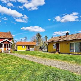 4 person holiday home in LJUSDAL-By Traum，位于于斯达尔的酒店